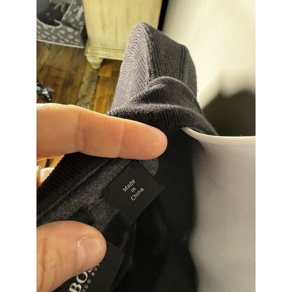 HUGO BOSS  jacket XL Black Elegant Turtle Neck Sweater - Picture 7 of 9